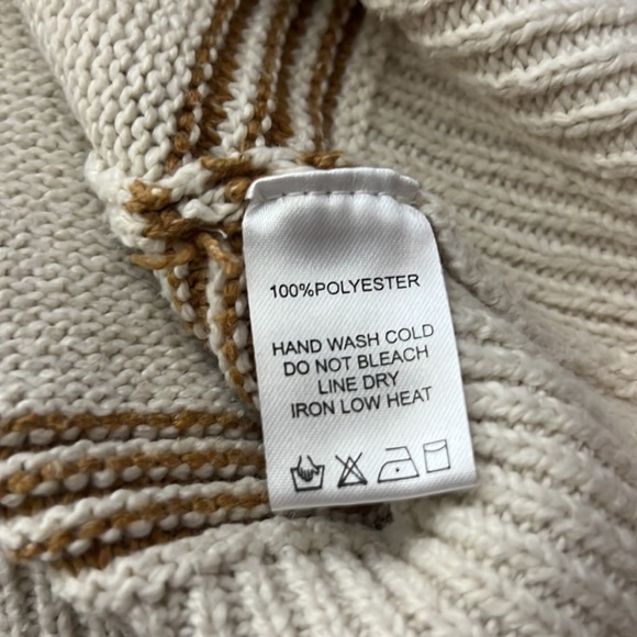 ee:some women’s Favorite Record Mustard Striped knit Sweater, size medium - Picture 11 of 11